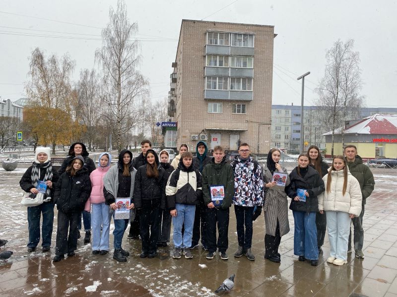 Волонтёры Победы провели блиц-опрос ко Дню народного единства!.